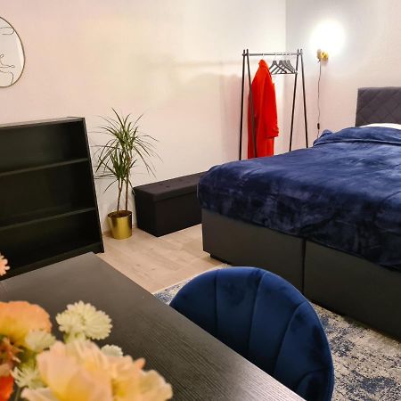 Theox Apartment No 6 Royal Blue Fuer 4 Personen Mannheim Exterior photo